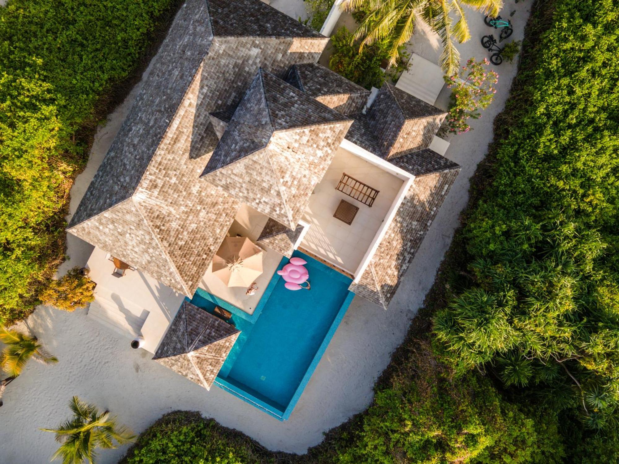 Hideaway Beach Resort & Spa Dhidhdhoo  Экстерьер фото