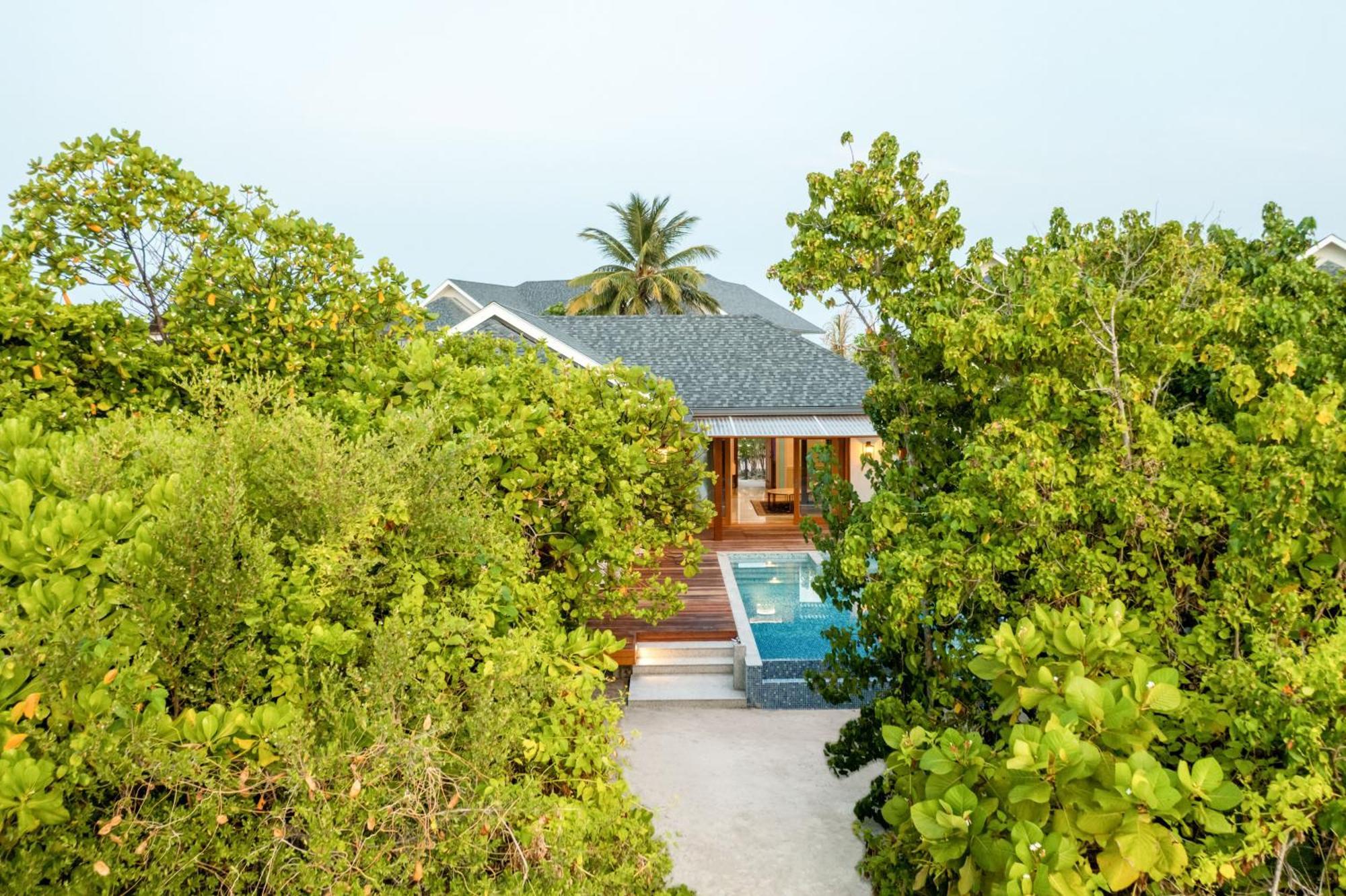 Hideaway Beach Resort & Spa Dhidhdhoo  Экстерьер фото