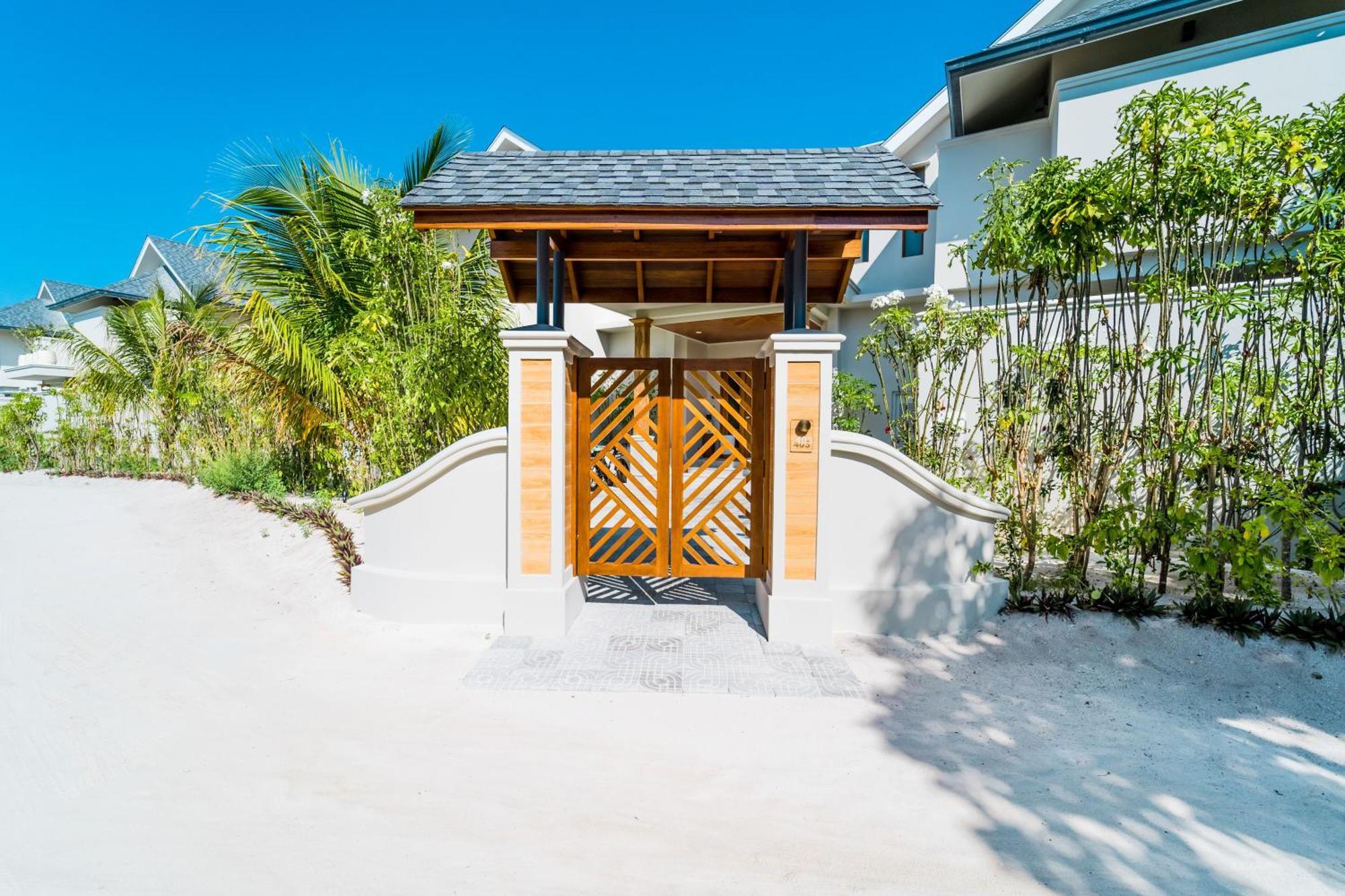 Hideaway Beach Resort & Spa Dhidhdhoo  Экстерьер фото