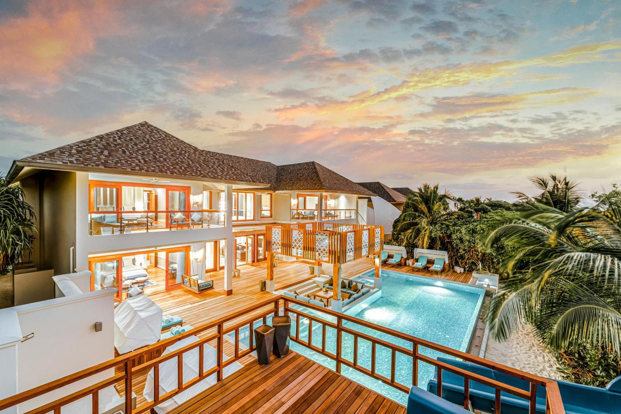 Hideaway Beach Resort & Spa Dhidhdhoo  Экстерьер фото