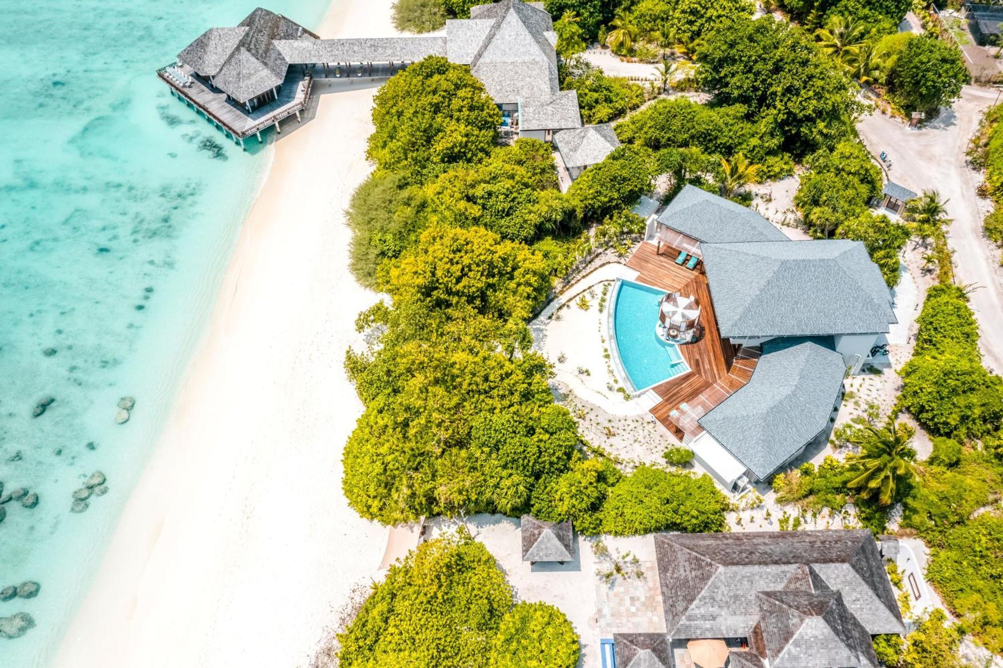 Hideaway Beach Resort & Spa Dhidhdhoo  Экстерьер фото